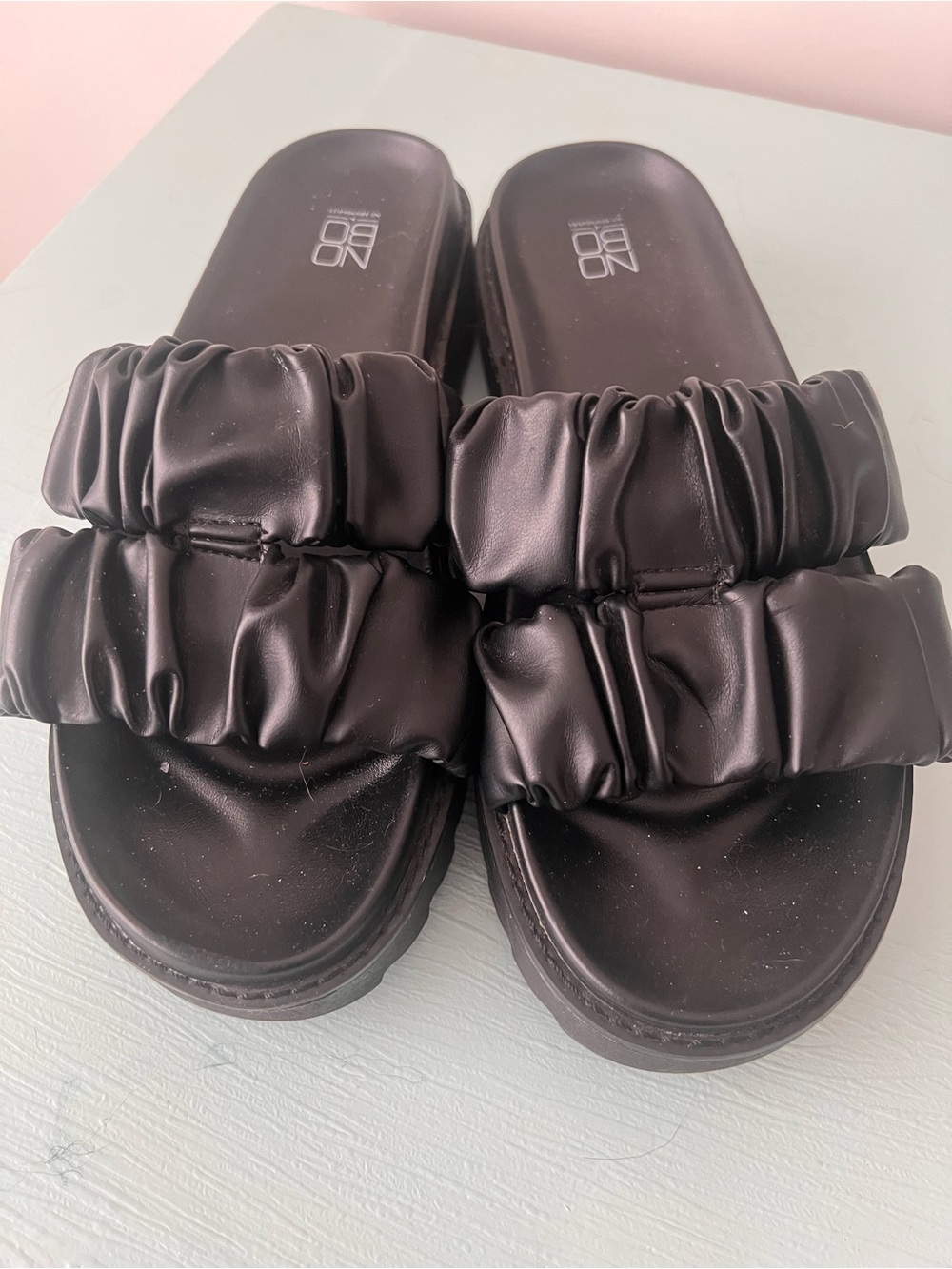 No Boundaries brand Black Ruched Slide Sandals